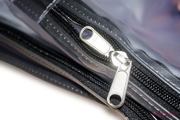 Detalhe do ziper utilizado na cabine em PVC Detalhe do ziper utilizado na cabine em PVC